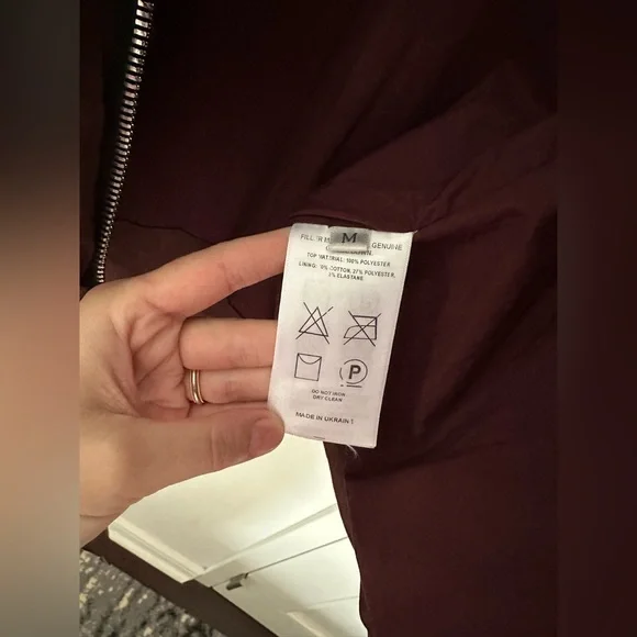 SOLD! SOLD! IENKI IENKI Puffer Jacket in Bordeaux Nylon Size M - Picture 12 of 16